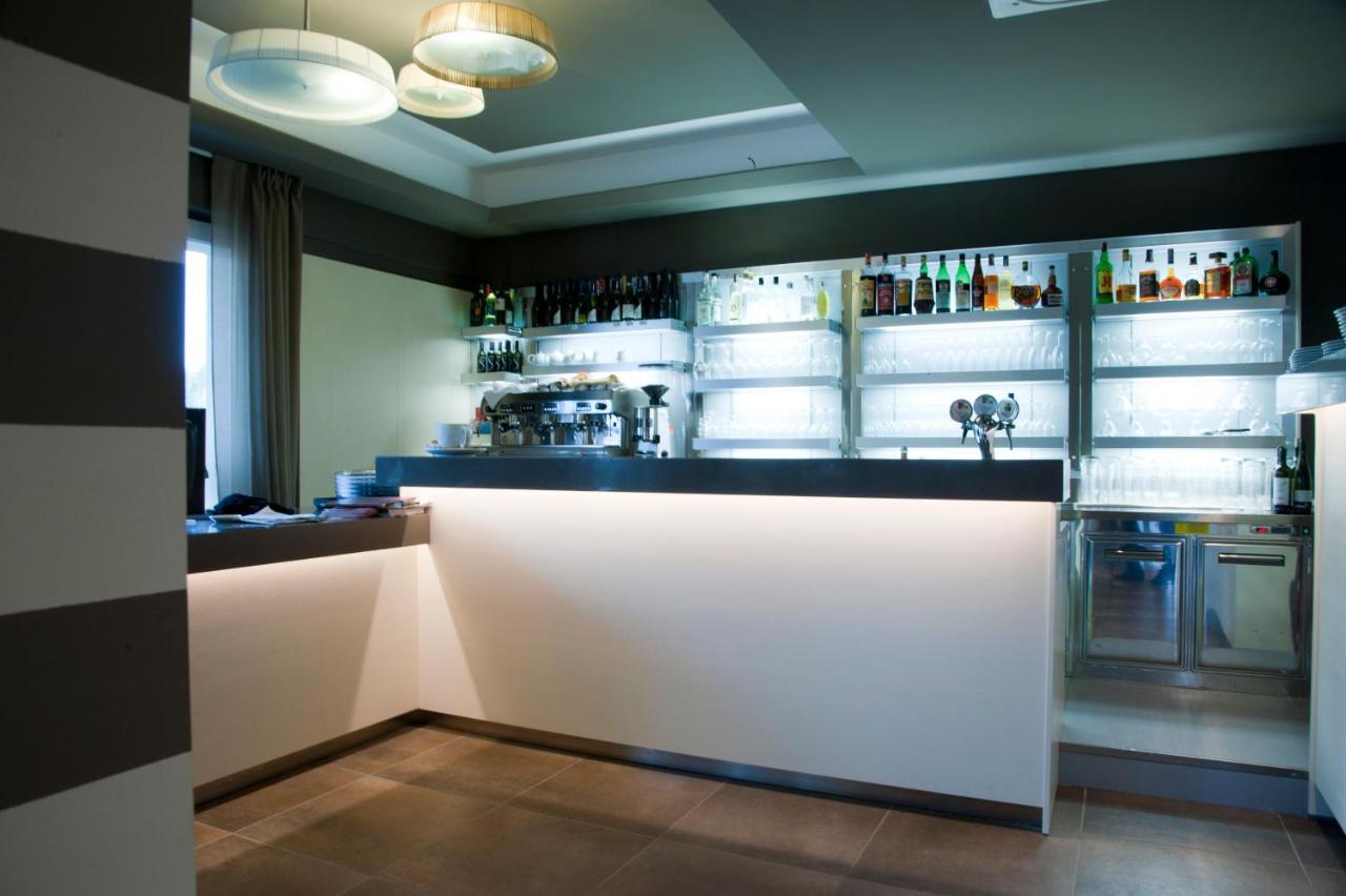 Hotel San Giorgio Le Colline San Colombano al Lambro ภายนอก รูปภาพ