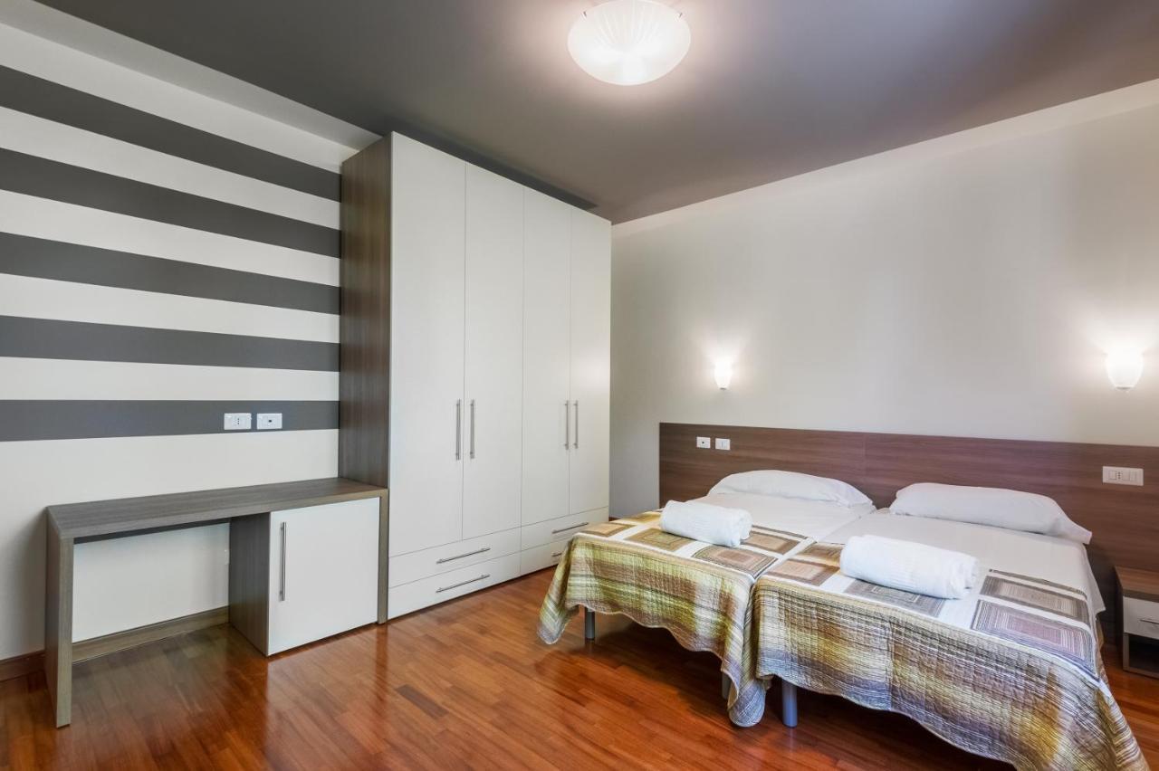 Hotel San Giorgio Le Colline San Colombano al Lambro ภายนอก รูปภาพ